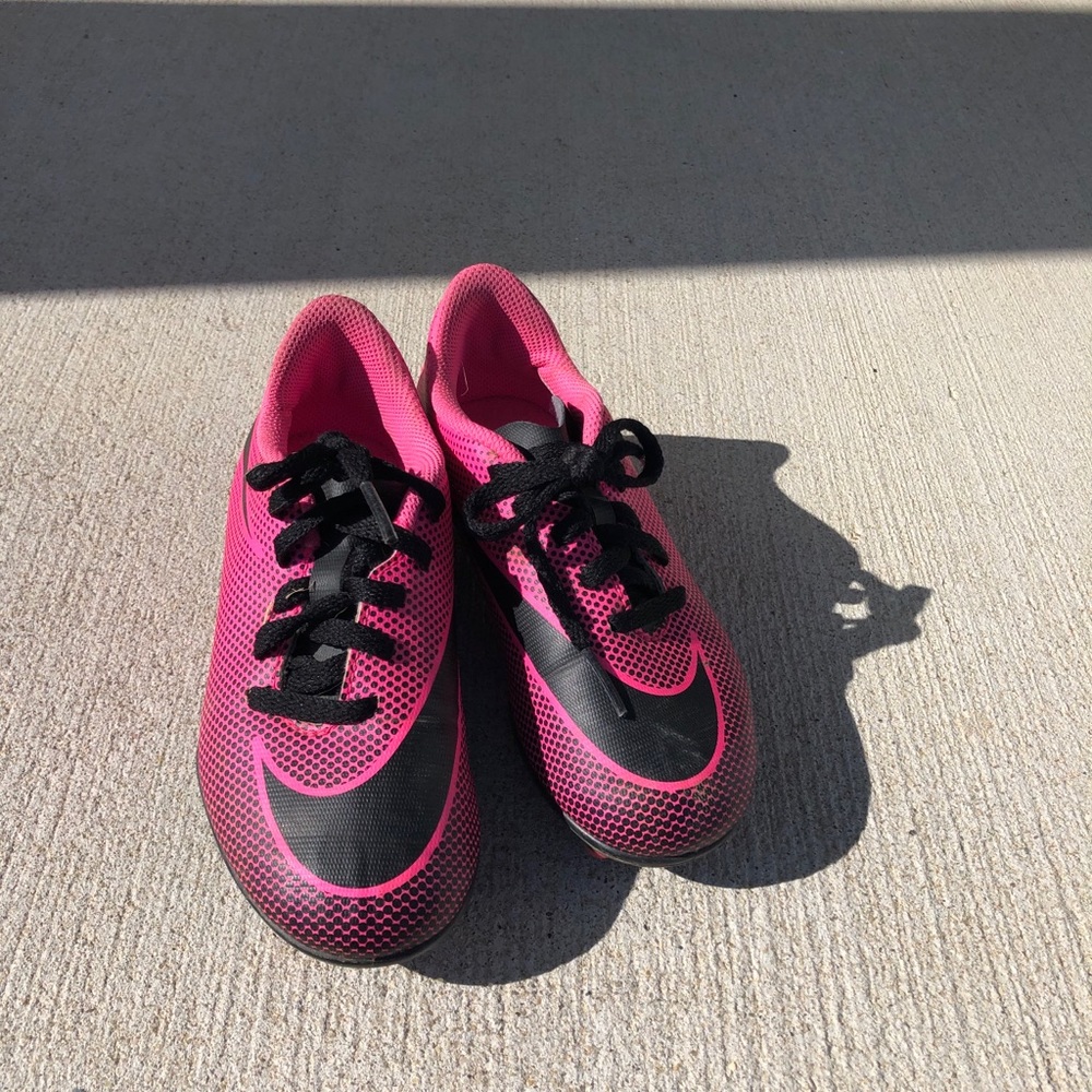 Girls Nike soccer cleats